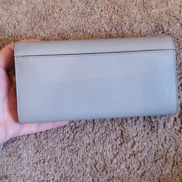Michael Kors wallet - Picture 3 of 3